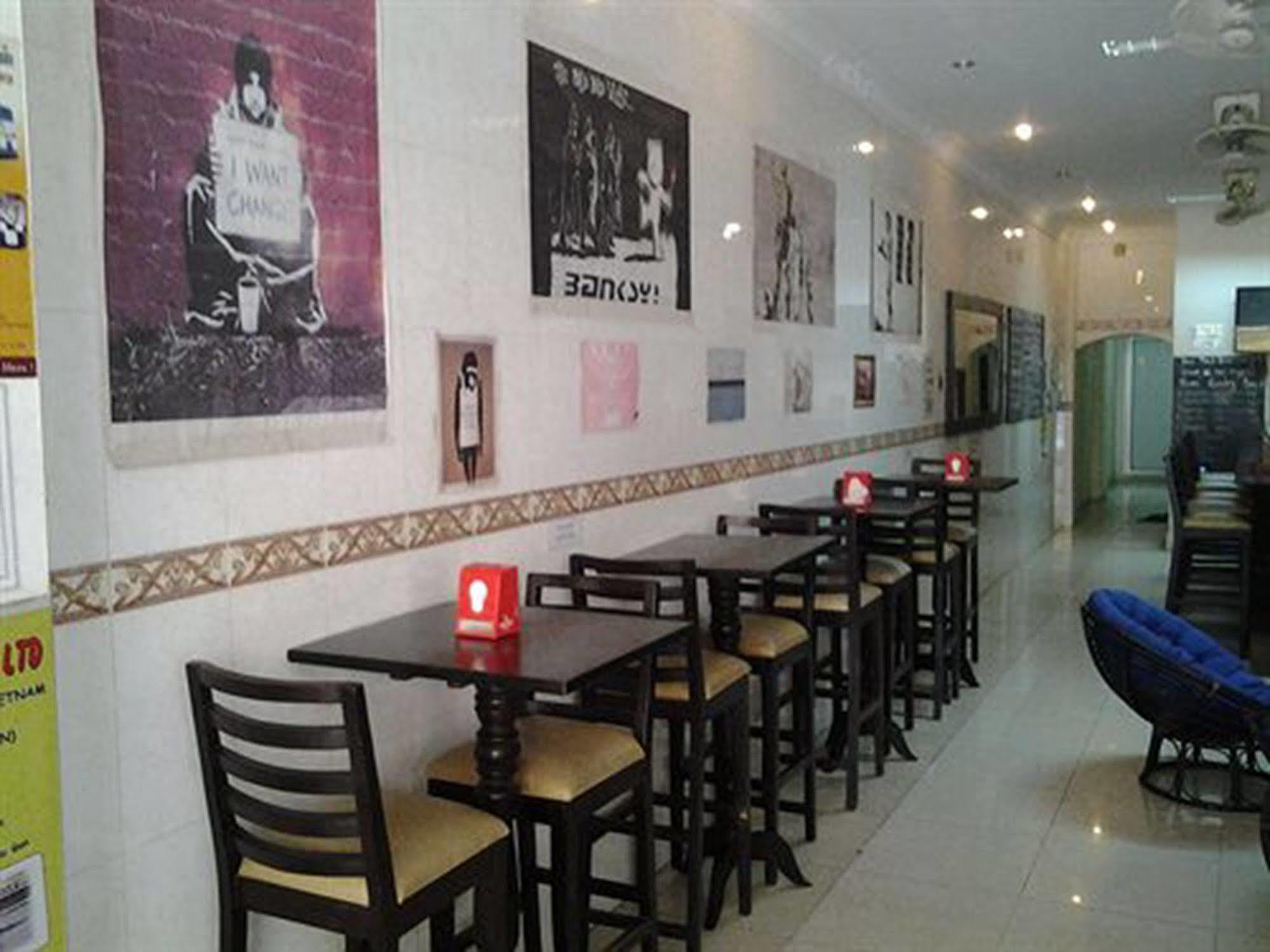 Riverside Backpackers Phnom Penh Exterior foto